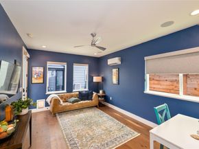 2004 Chestnut Ave 1, Austin TX 78722