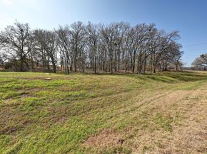 13536 Larrys LN, Manchaca TX 78652