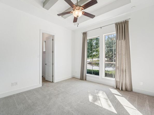 100 Barefoot Park LN, Georgetown TX 78628