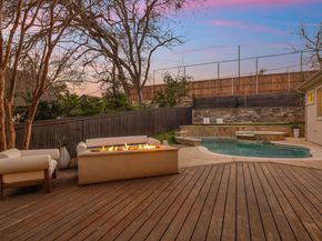 2703 McCullough ST, Austin TX 78703