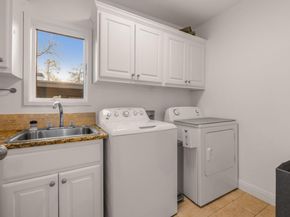 2703 McCullough ST, Austin TX 78703