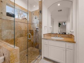 2703 McCullough ST, Austin TX 78703