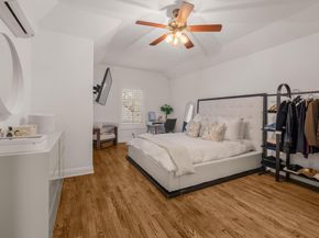 2703 McCullough ST, Austin TX 78703