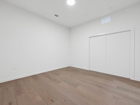 2209 S 1st ST 104, Austin TX 78704