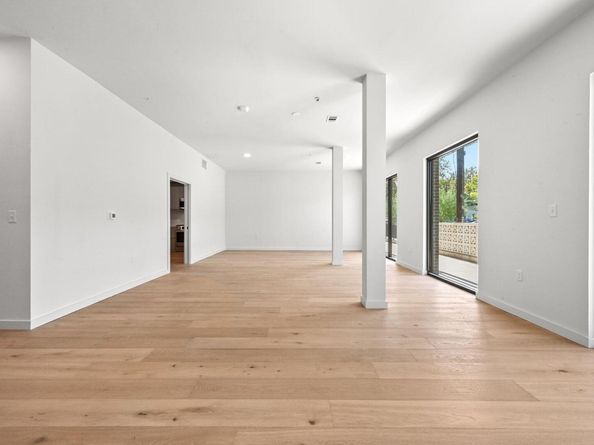 2209 S 1st ST 104, Austin TX 78704