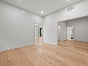 2209 S 1st ST 104, Austin TX 78704