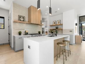 2402 S 3rd ST, Austin TX 78704