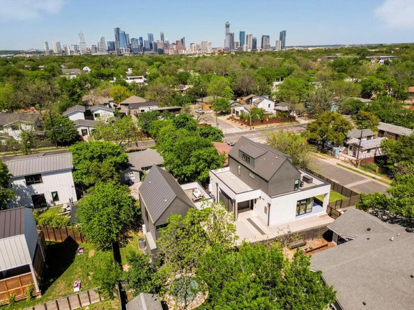 2402 S 3rd ST, Austin TX 78704