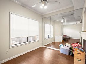 915 W 23rd ST 208, Austin TX 78705