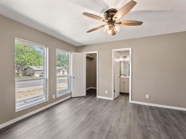 1301 Barrington DR, Austin TX 78753