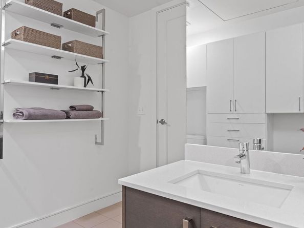 222 West Ave 1005, Austin TX 78701