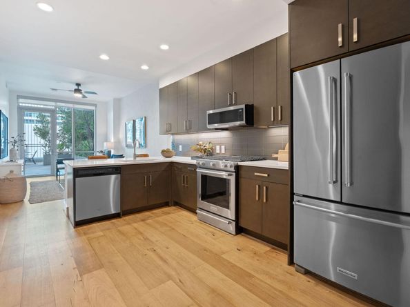 222 West Ave 1005, Austin TX 78701