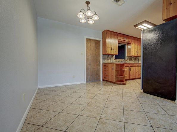 7803 Lazy LN, Austin TX 78757