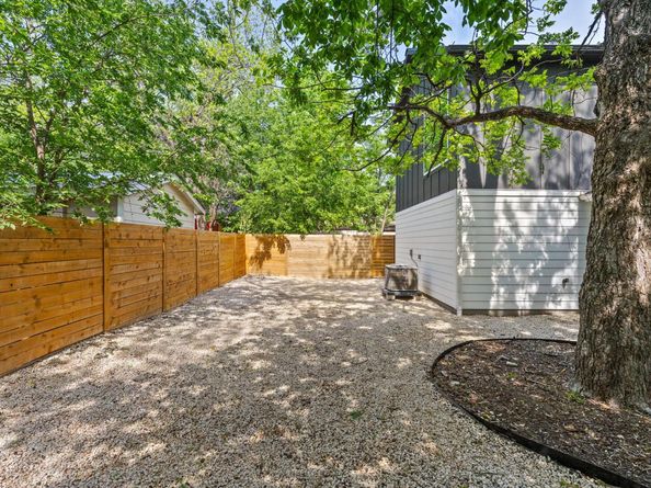 2813 Prado 2, Austin TX 78702