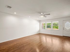 11129 Pinehurst DR C, Austin TX 78747