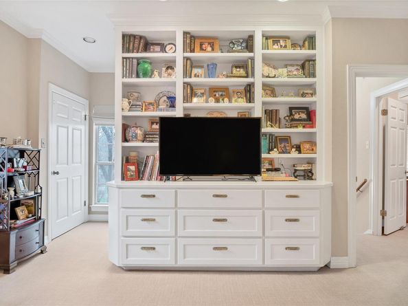 2716 Hillview Green LN, Austin TX 78703