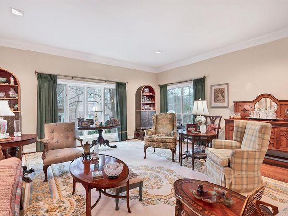 2716 Hillview Green LN, Austin TX 78703
