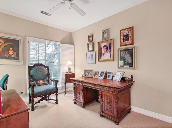 2716 Hillview Green LN, Austin TX 78703