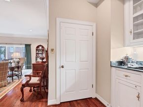 2716 Hillview Green LN, Austin TX 78703
