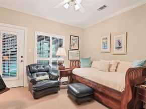 2716 Hillview Green LN, Austin TX 78703