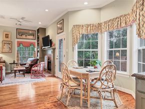 2716 Hillview Green LN, Austin TX 78703