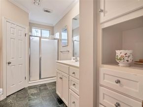 2716 Hillview Green LN, Austin TX 78703