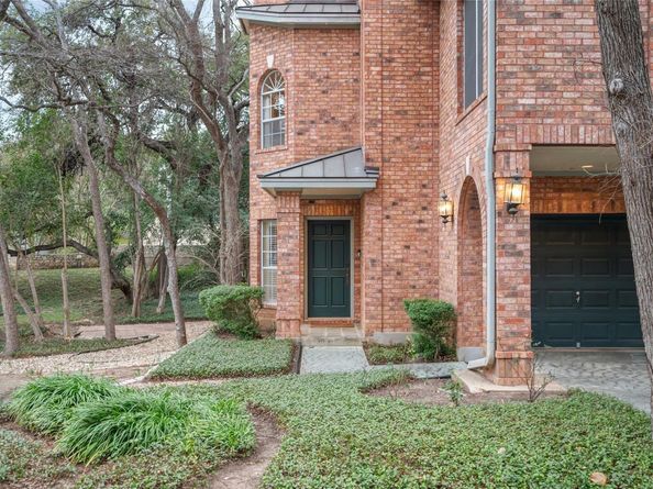 2716 Hillview Green LN, Austin TX 78703