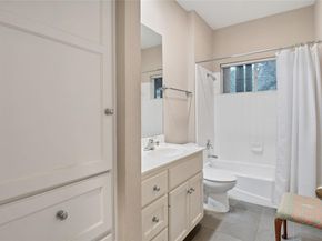 2716 Hillview Green LN, Austin TX 78703