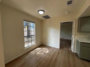 8809 Cainwood LN, Austin TX 78729