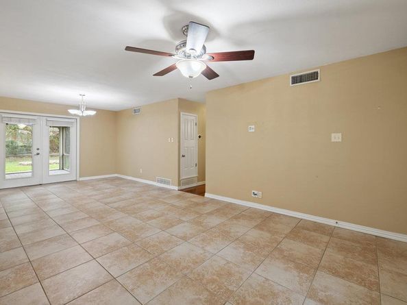 8307 Stillwood LN, Austin TX 78757