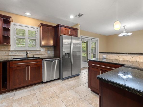 8307 Stillwood LN, Austin TX 78757