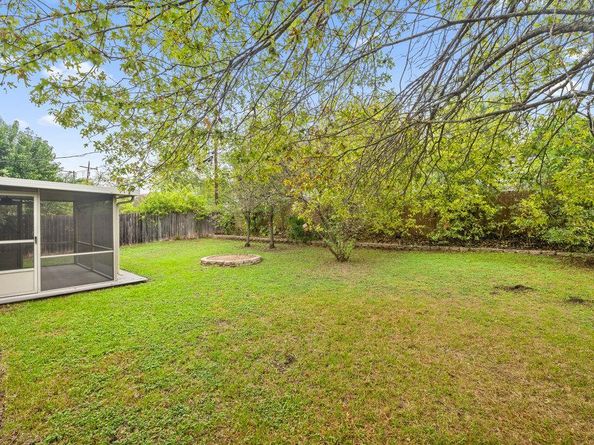 8307 Stillwood LN, Austin TX 78757