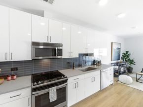 2213 Poquito ST 315, Austin TX 78722