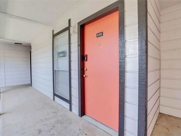 2803 Hemphill PARK 302, Austin TX 78705