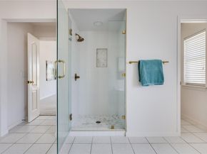 5221 Austral LOOP, Austin TX 78739