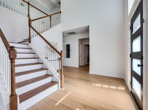 5221 Austral LOOP, Austin TX 78739