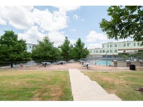 604 N Bluff DR 210, Austin TX 78745