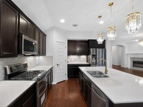 7112 Garnet Mill LN, Austin TX 78744