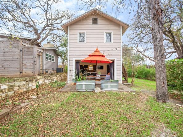 1406 Summit ST, Austin TX 78741