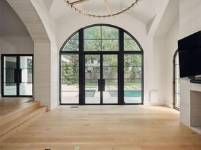 13 Niles RD, Austin TX 78703