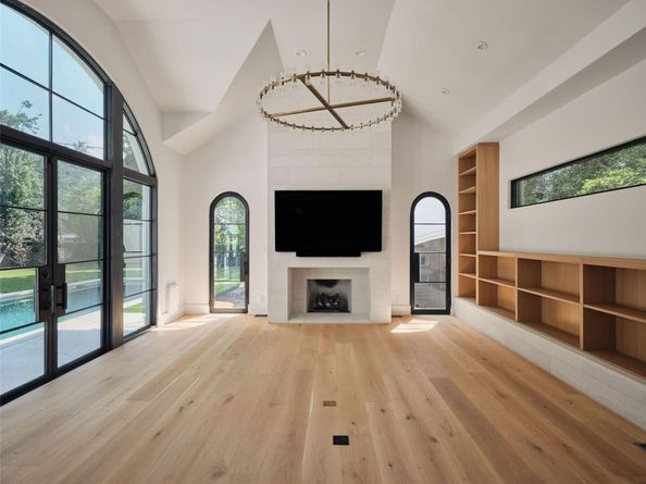 13 Niles RD, Austin TX 78703