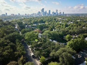 13 Niles RD, Austin TX 78703