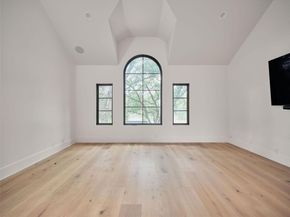 13 Niles RD, Austin TX 78703