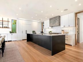 807 Redbud TRL, West Lake Hills TX 78746