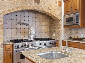 232 Whispering Spring LN, Georgetown TX 78633