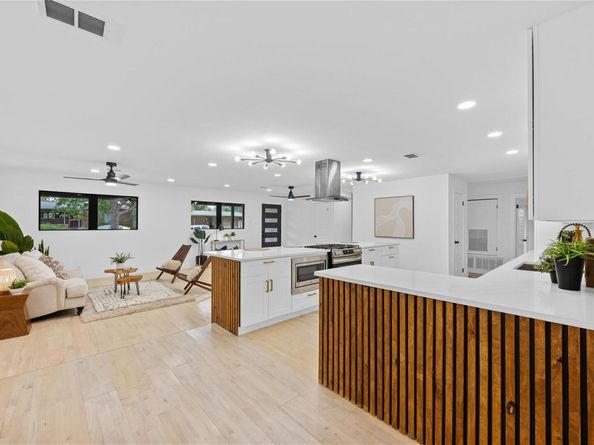 1305 Ridgehaven DR, Austin TX 78723