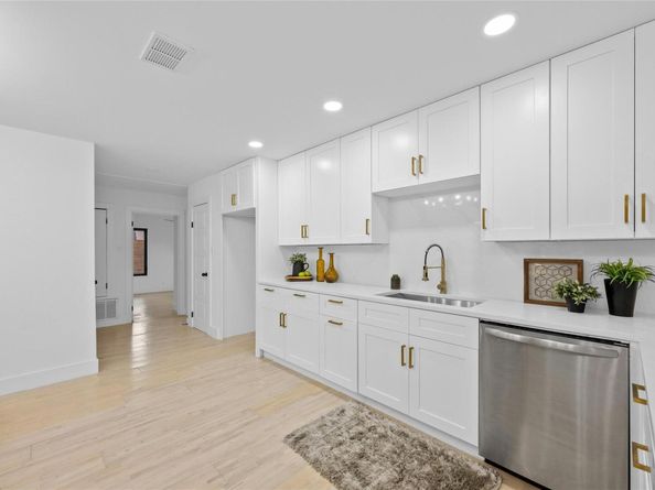 1305 Ridgehaven DR, Austin TX 78723