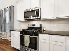 1404 Jenkins BND 11, Austin TX 78748