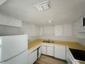 8611 Putnam DR 104, Austin TX 78757