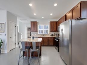 2009 Sager DR 270C, Austin TX 78741